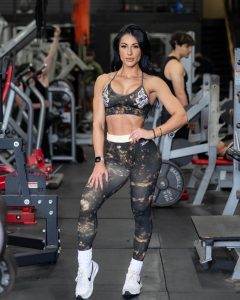 Official Website of Jazmin Pineda - JazzyFit